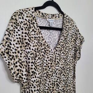 Tommy Bahama Leopard Print Shirt Small Short Sleeve Button Down Women's